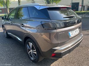Peugeot 3008 2022 - Image 2