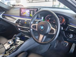 BMW 5-Series D XDRIVE 5SMB 4DR AUTO - Image 2