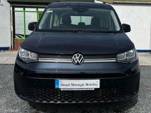 261 Taxi WAV VW Caddy Maxi Life - Image 2