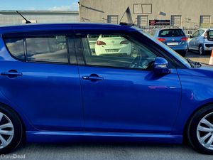 2015 Suzuki Swift Style - Image 4