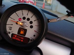 Mini Cooper 2013 low mileage - Image 3