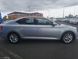 SKODA SUPERB 2.0TDI AMBITION DSG AUTOMATIC 150BHP - Image 4