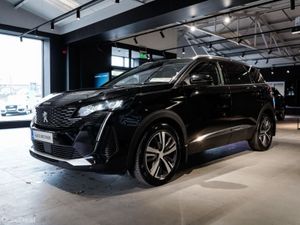 2022 Peugeot 5008 FL Allure 1.5 BlueHDi 130 Auto - Image 3