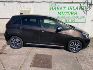Honda Fit 1.5 Petrol Hybrid  Luxe Model Automatic - Image 4
