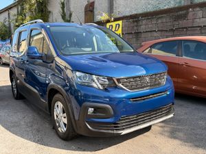 Peugeot Rifter 2020 wheelchair taxi - Image 2