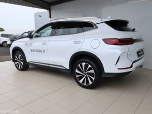 2025 BYD SEAL U Design AWD - Image 3
