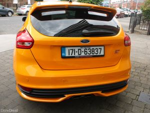 Ford Focus ST-3 2.0 PETROL 246 BHP 2017 - Image 4
