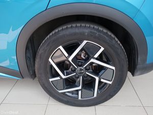 2025 BYD ATTO 3 Design 60kwh - Image 4