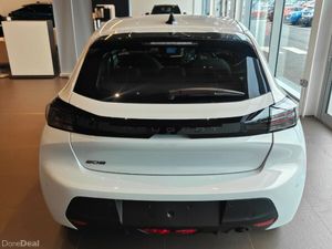 Peugeot 208 Hatchback Special Editions Style - Image 3