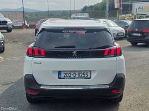 Peugeot 5008 Allure Manual 1.5 Diesel 7 Seater - Image 4