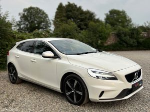 2019 Volvo V40 2.0 Diesel D3 150HP R-Design - Image 3