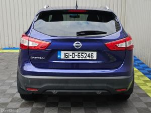 2016 Nissan Qashqai 1.2 XE Petrol - Image 4
