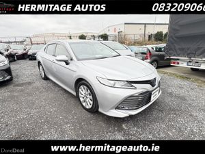 Toyota Camry 2.5 Hybrid Automatic 2019 - Image 3
