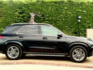 Mercedes-Benz GLE 2021 AMG 350D 4 MATIC - Image 3