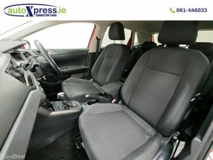 Volkswagen Polo 1.0 TSI Automatic, Reversing camer - Image 4