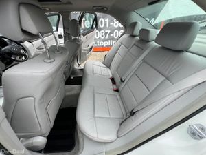 Mercedes-Benz E-Class 2012 - Image 4