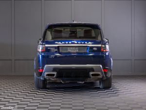 202 Range Rover Sport P400e HSE *Pan Roof - Image 4