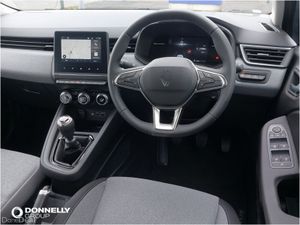 Renault Clio Hatchback Evolution - Image 4