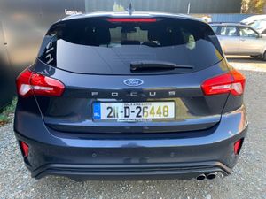 FORD FOCUS 1.5 TDCI 120 PS ST LINE AUTO 5DR - Image 4