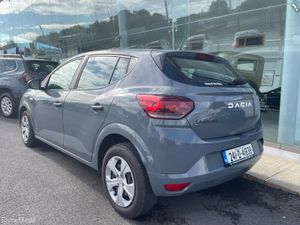 Dacia Sandero 1.0 Petrol - Image 3