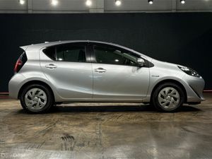 Toyota Aqua 1.5 HYBRID AUTOMATIC - AC / HEATING - Image 3