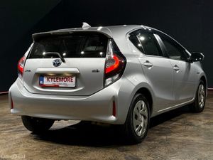 Toyota Aqua 1.5 HYBRID AUTOMATIC - AC / HEATING - Image 4