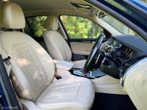 20D X-DRIVE X-LINE * LOW KMS * - Image 4