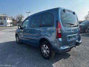 Wheelchair Car - Image 3