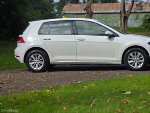 2018 Volkswagen Golf 1.6 TDI FL TRENDLINE - Image 3