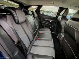 PEUGEOT 3008 ALLURE BLUEHDI S/S - Image 4