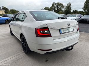 STUNNING 2017 SKODA OCTAVIA STYLE - Image 4