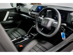 Citroen C4 PLUS Hybrid Auto 145HP - Image 2