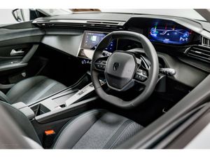 Peugeot 308 E-Allure 54kWh Auto 156HP includes Pro - Image 2