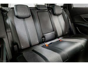 Peugeot 3008 Allure 1.5 Diesel 130HP - Image 4