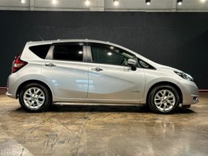 Nissan Note 1.2 AUTO - HYBRID - REVERSE CAMERA - Image 3