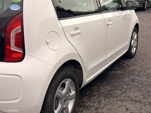 Volkswagen up! 2015 - Image 3