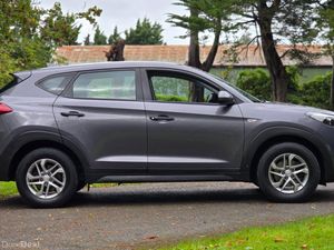 2016 Hyundai Tucson 1.7 CRDI Comfort - Image 3