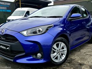 🔥 2024 Toyota Yaris Hybrid Luna - Image 3