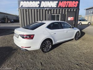 211 Skoda Superb Laurin & Klement DSG - Image 4