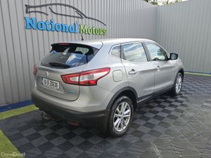 2015 Nissan Qashqai 1.5 DSL XE - Image 3