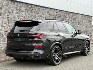 2025 BMW X5 50e M Sport Pro M Performance - Image 2