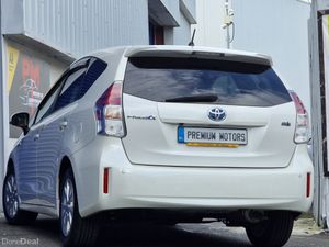 Toyota prius Alpha 7 Seater - Image 4