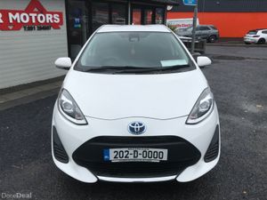 202- TOYOTA AQUA HYBRID AUTO - Image 4