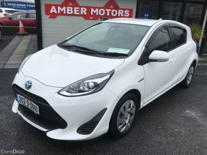 202- TOYOTA AQUA HYBRID AUTO - Image 3