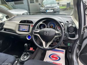 Honda Fit Hybrid - Image 4