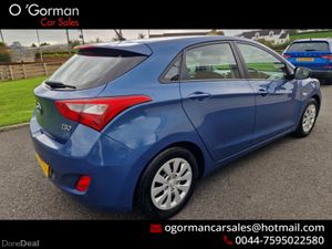 Hyundai i30 BLUE CRDI SDRIVE - Image 2
