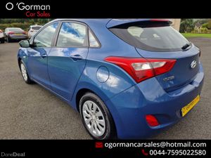 Hyundai i30 BLUE CRDI SDRIVE - Image 4