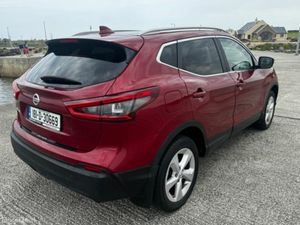 Nissan Qashqai 1.5 SV 18 4DR - Image 3