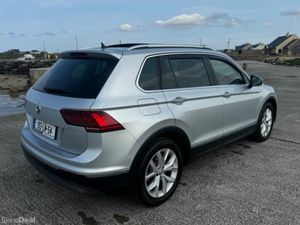 Volkswagen Tiguan Highline 2.0tdi M6F 150HP 5DR - Image 3