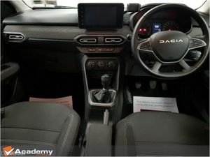 Dacia Sandero Expression TCE 90 5SP NBI 5DR - Image 2